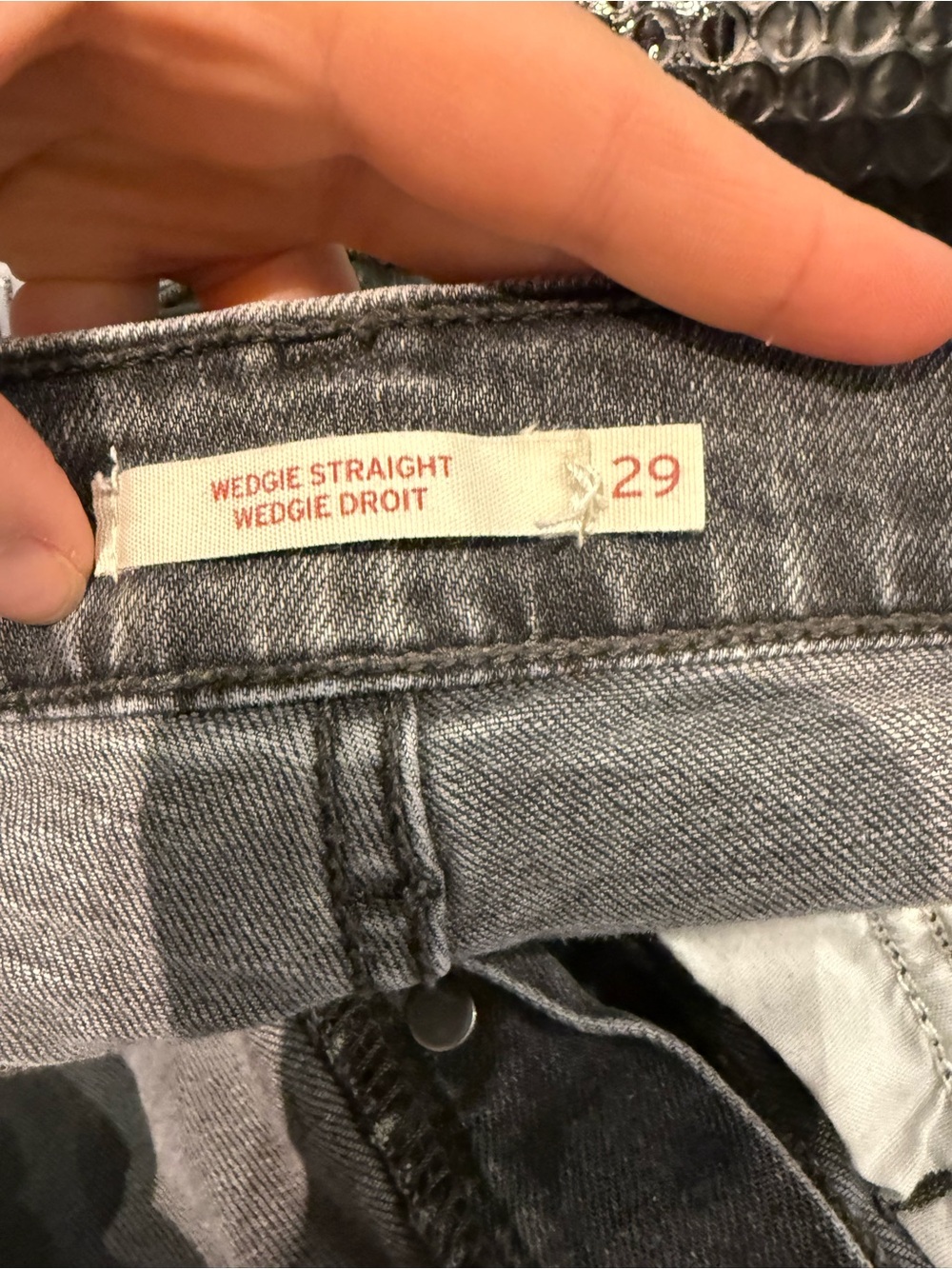 Levi’s “wedgie” Jean - Picture 4 of 4